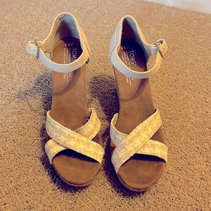 Toms Sienna Wedge - 8.5; cork heel;